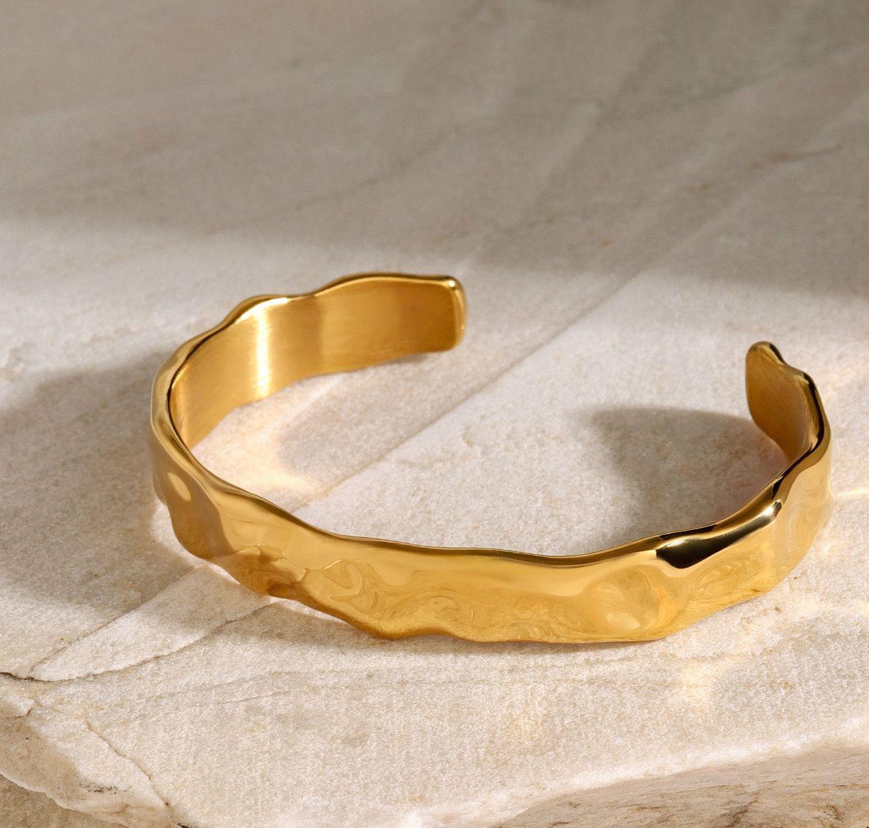Clear Vision Cuff