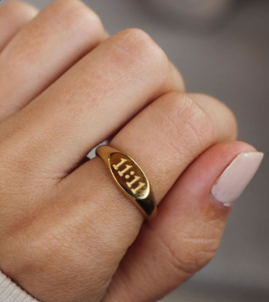11:11 Ring